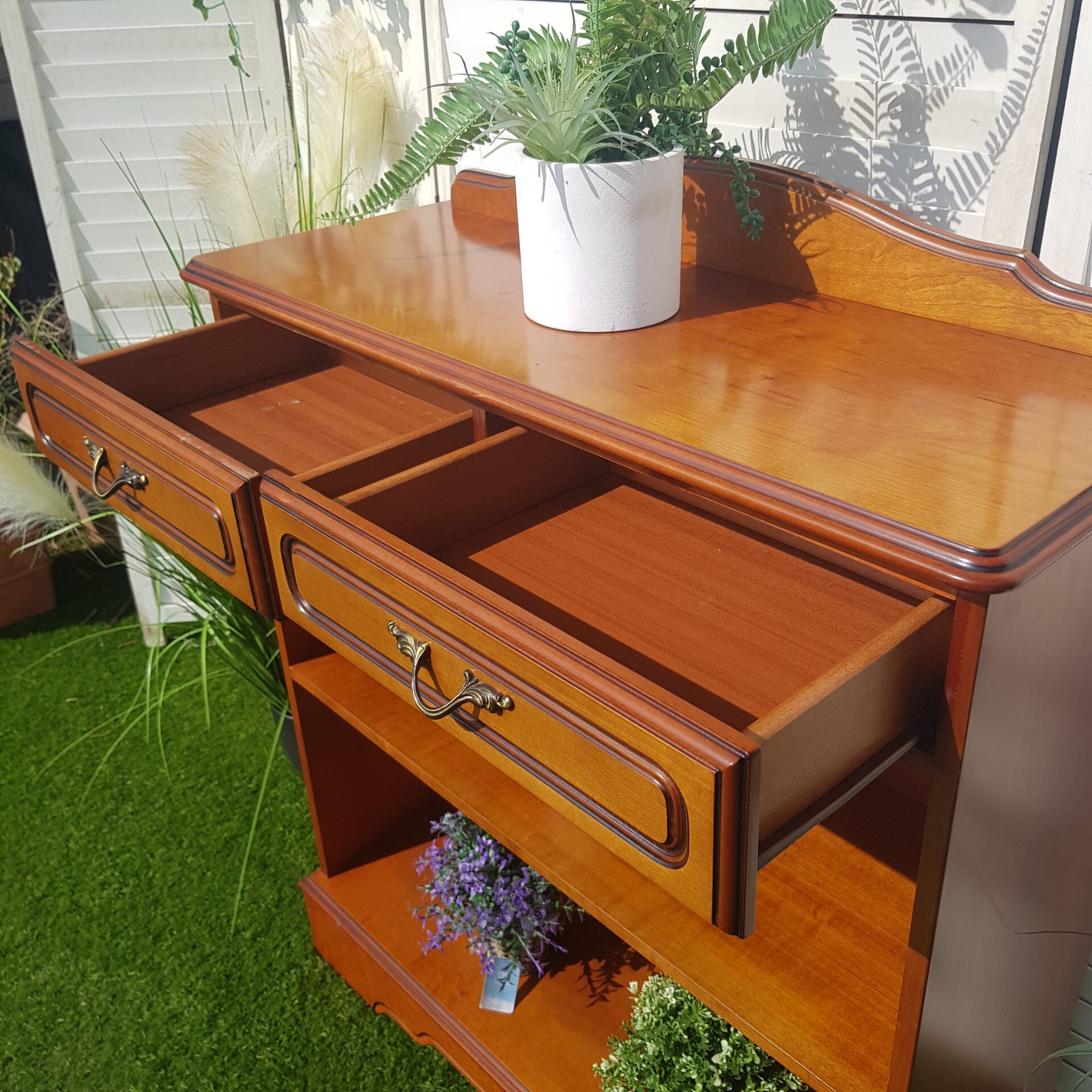 Shelf Unit - 2 Drawers Shelf Unit - 2 Drawers