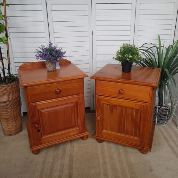 Bedside Cabinets - Pine - Two - Modern
