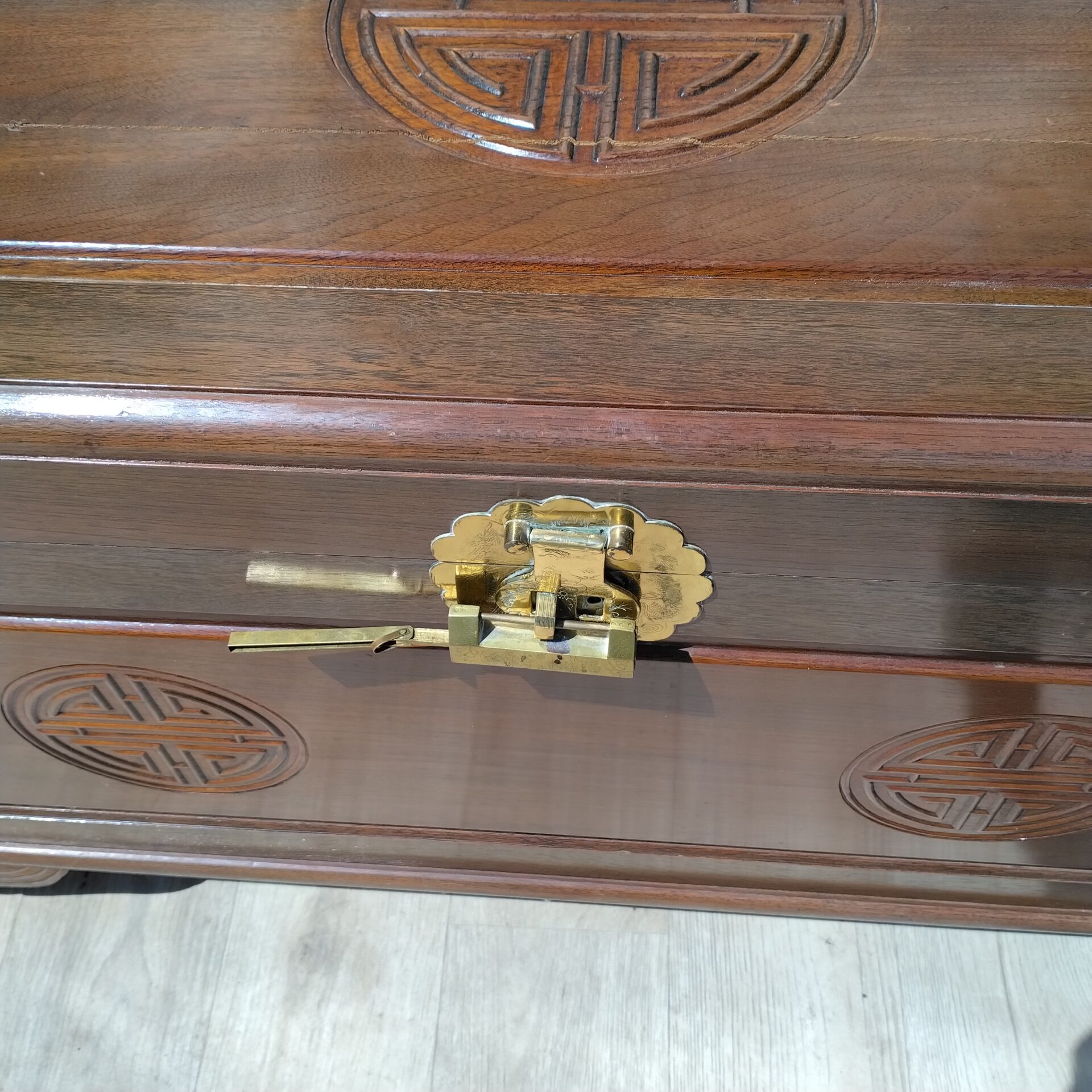 Chest - Camphor Wood - Oriental Style - Carved - Shou Medallion Chest - Camphor Wood - Oriental Style - Carved - Shou Medallion