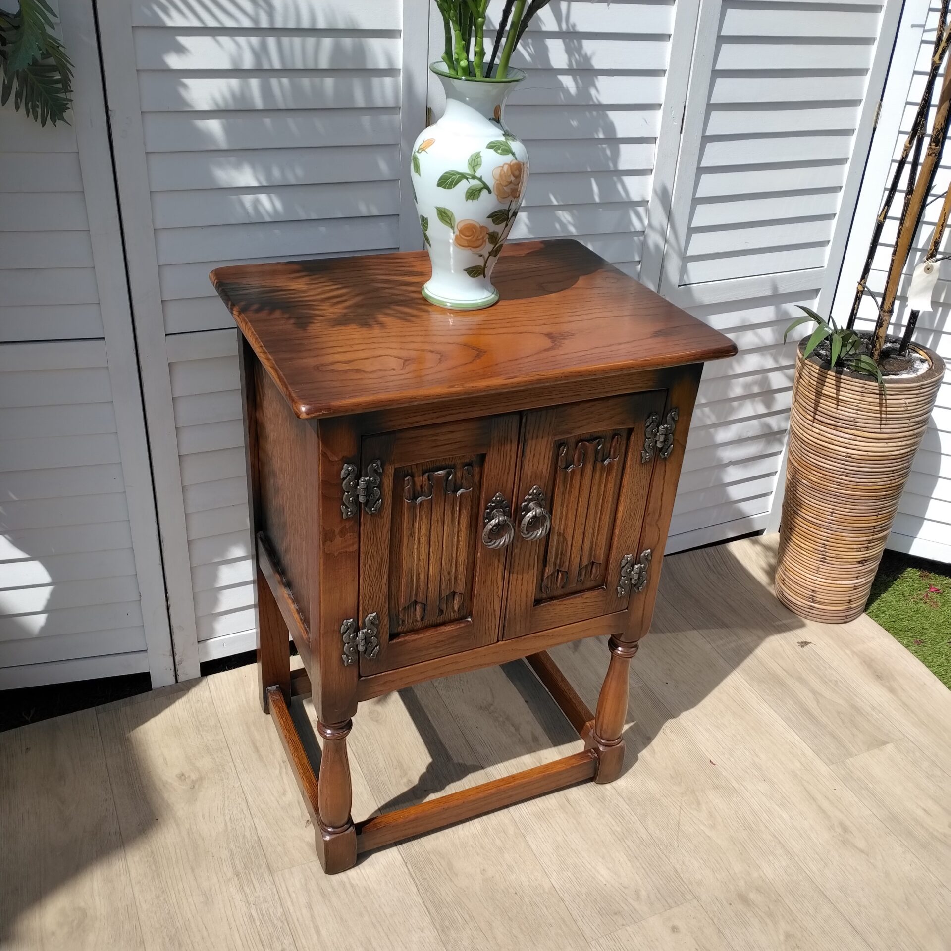 Cabinet - Vintage - Linenfold Cabinet - Vintage - Linenfold