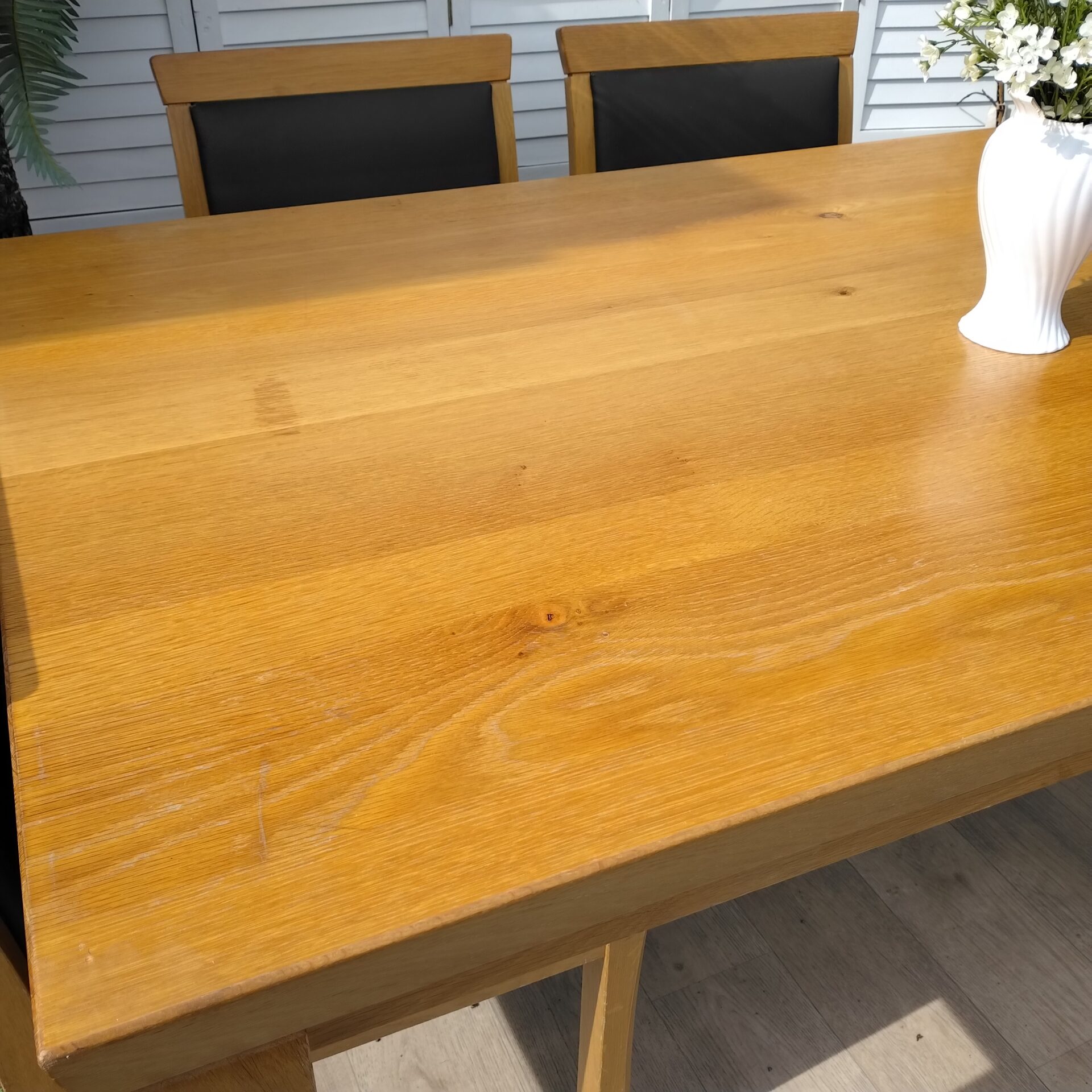 Dining Table and Four Chairs - Modern - Oak Dining Table and Four Chairs - Modern - Oak