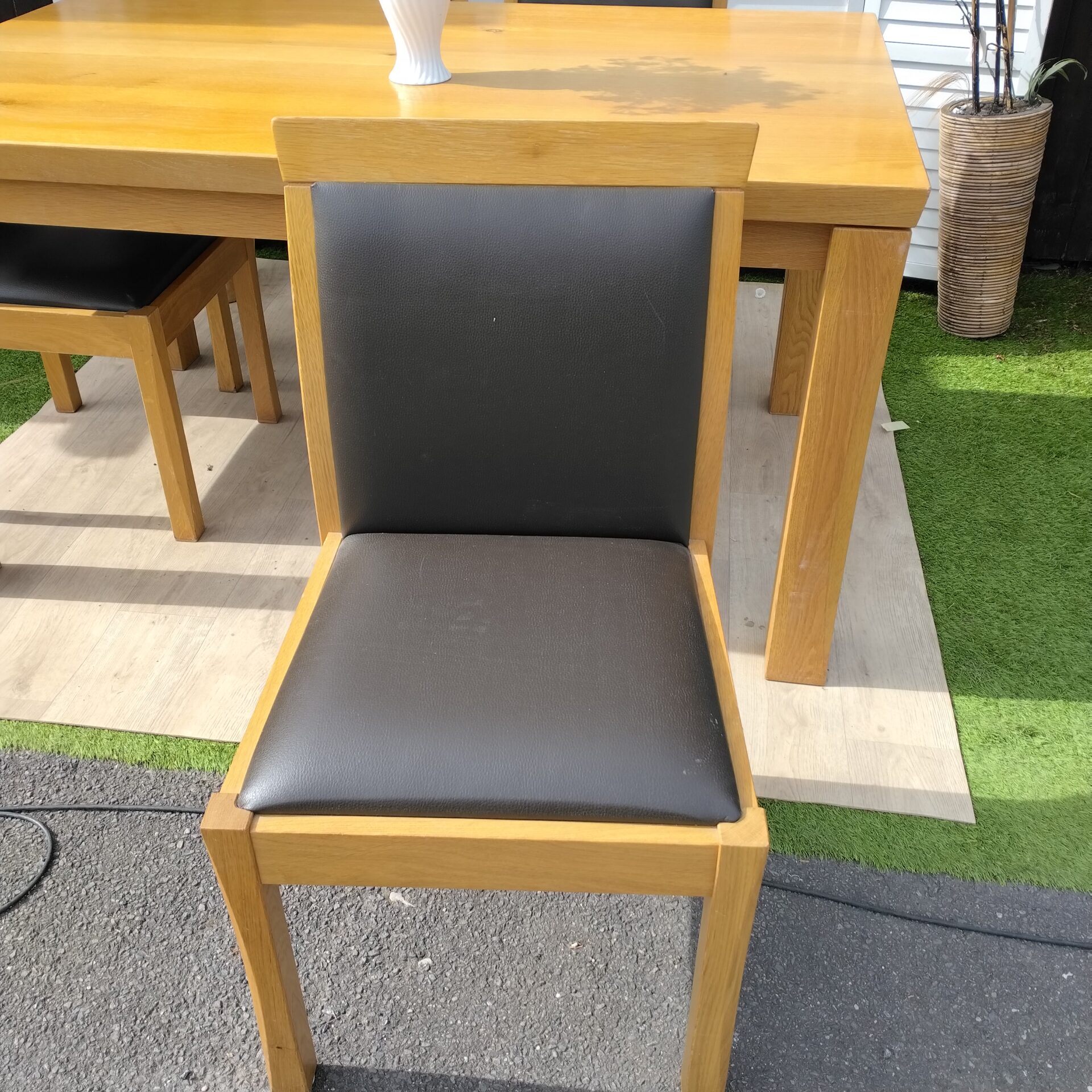 Dining Table and Four Chairs - Modern - Oak Dining Table and Four Chairs - Modern - Oak
