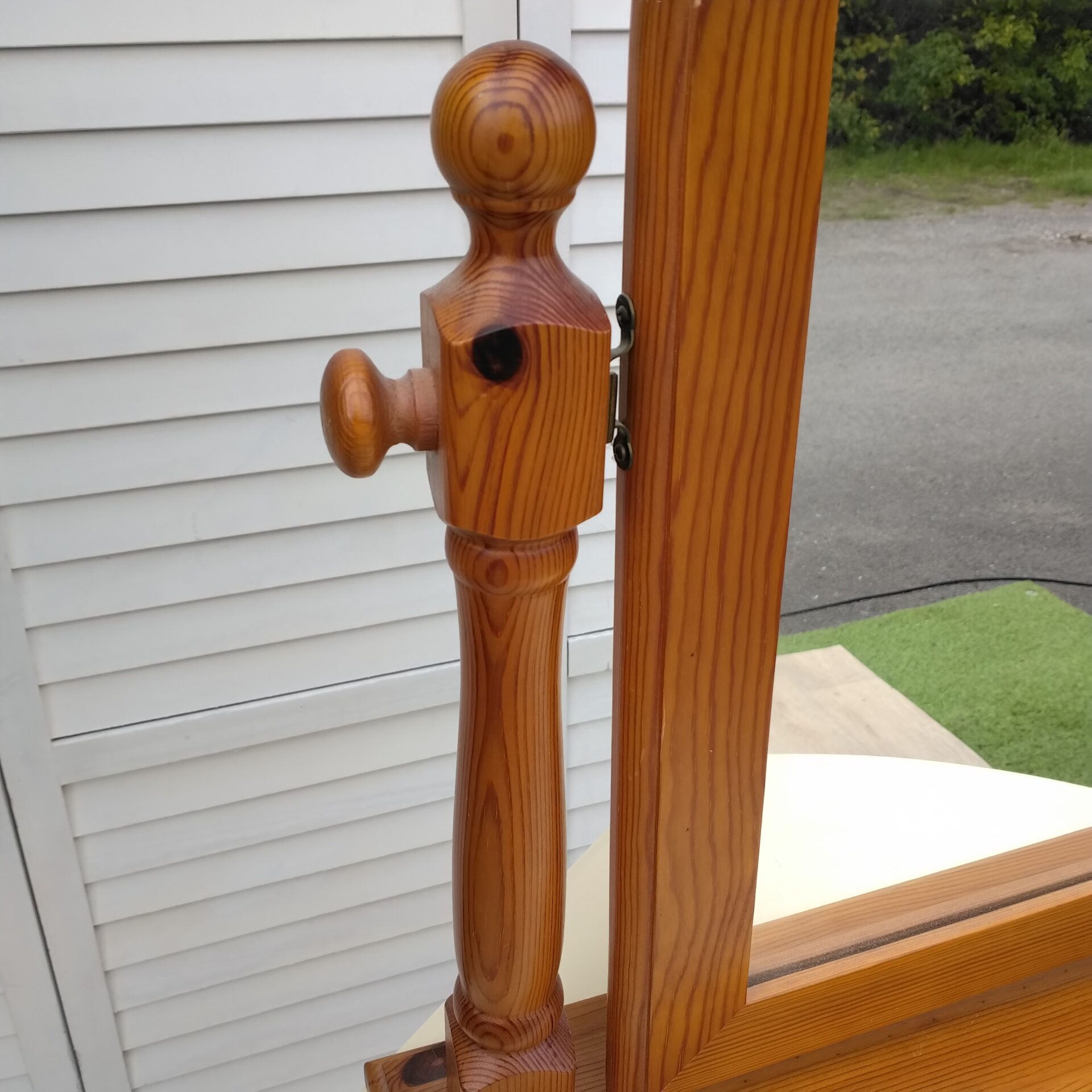 Mirror - Pine - Freestanding Mirror - Pine - Freestanding