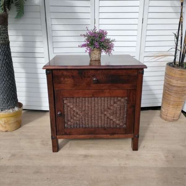 Cabinet - Cupboard - One Drawer - Bedside