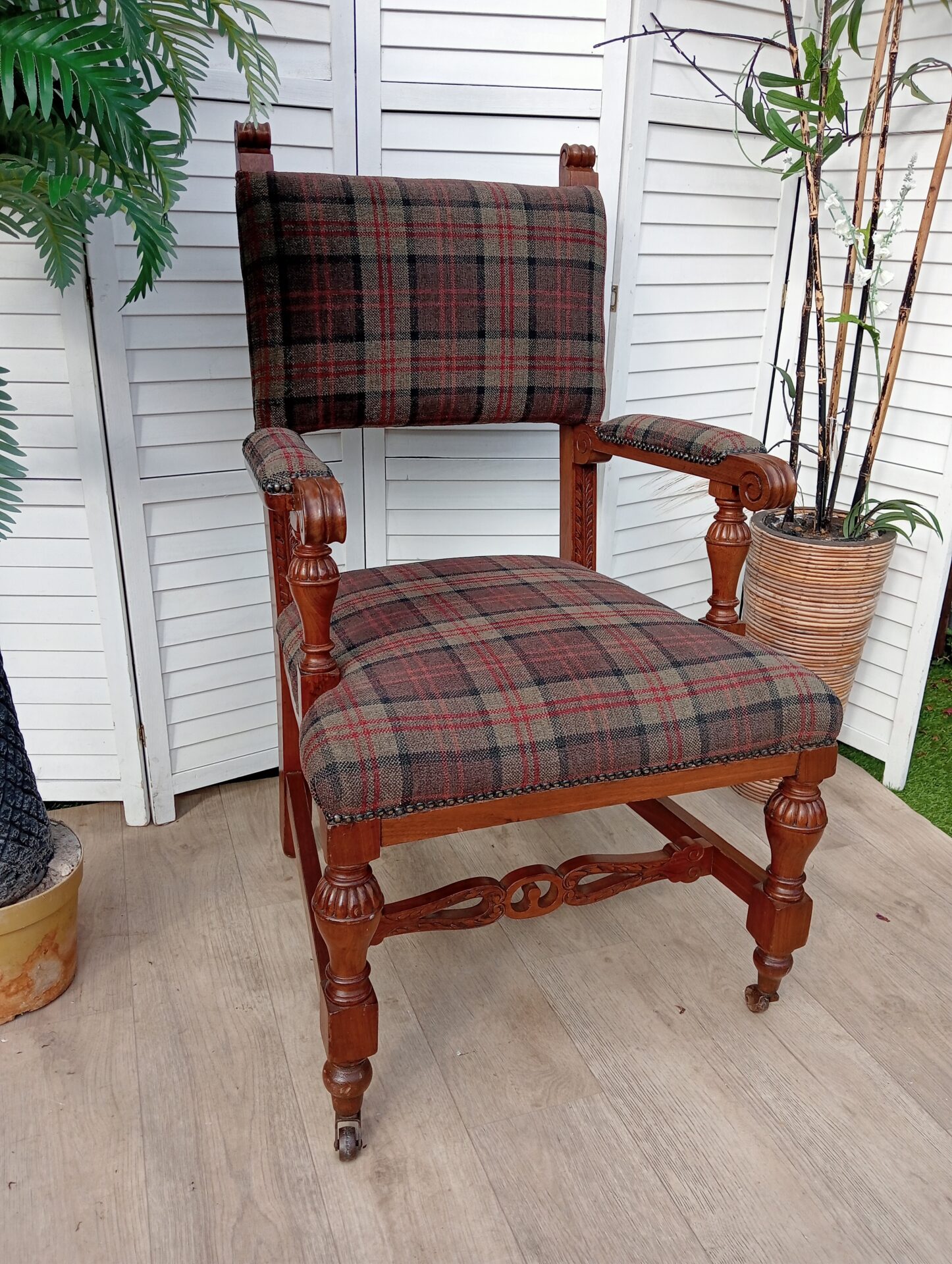 Carver Chair - Victorian - Oak Carver Chair - Victorian - Oak