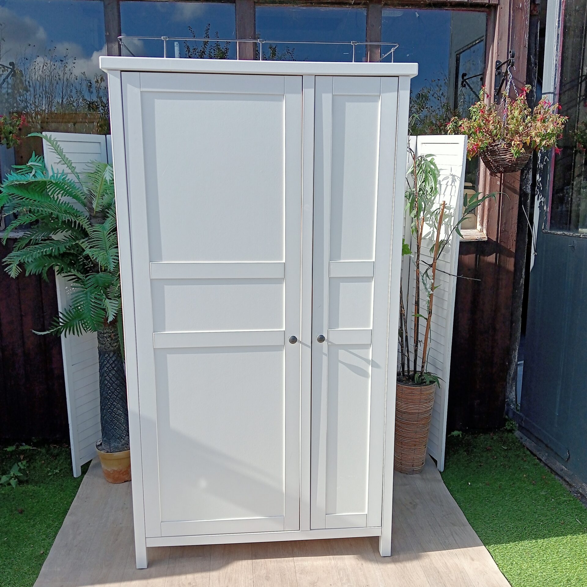 Wardrobe - Modern - White Wardrobe - Modern - White