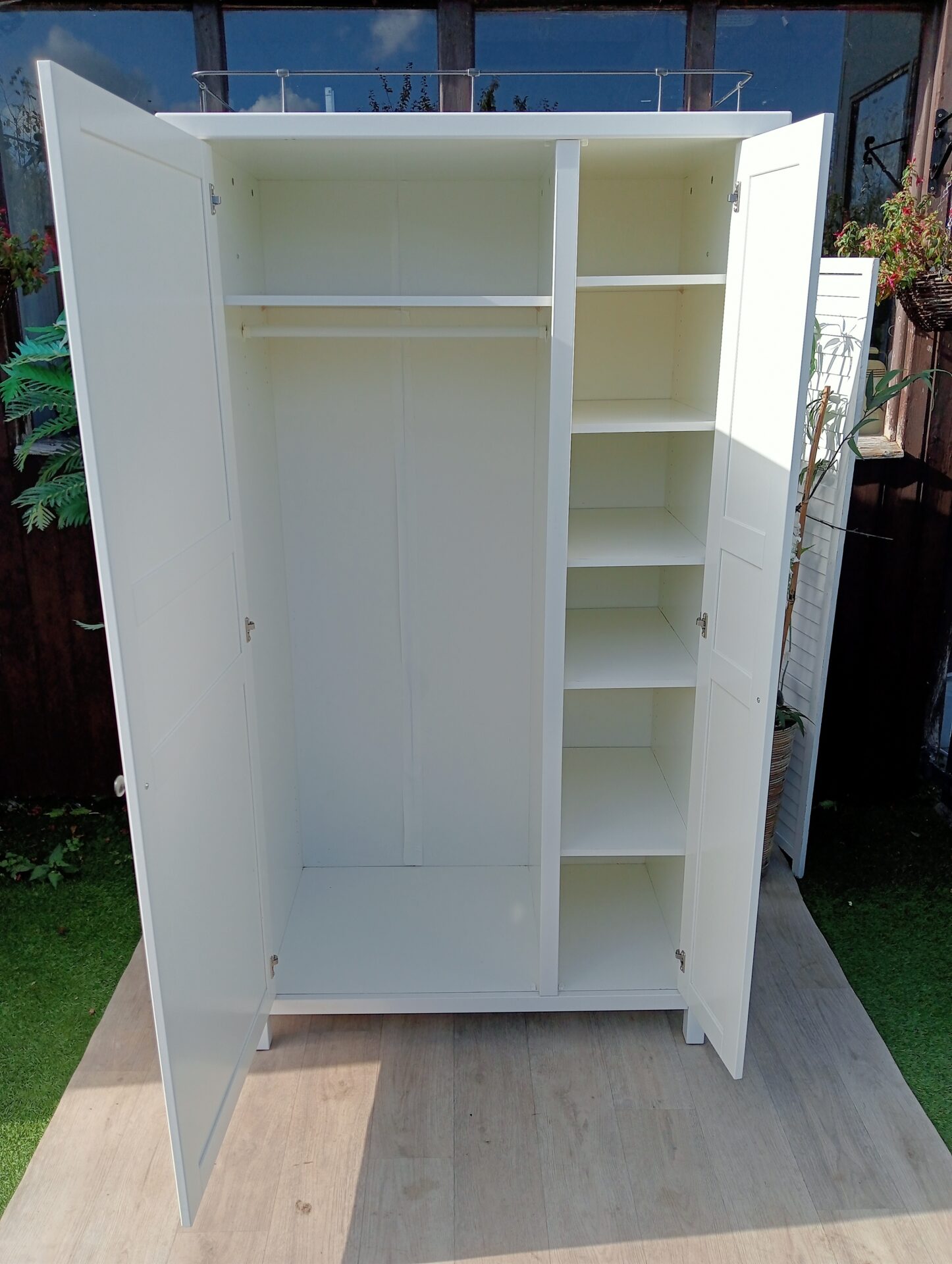 Wardrobe - Modern - White Wardrobe - Modern - White
