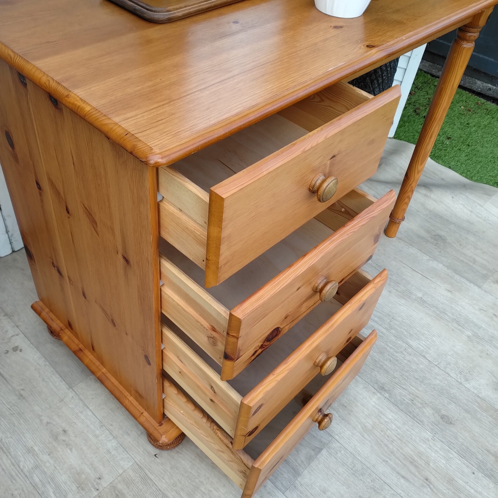 Dressing Table - Pine - + Mirror + Stool Dressing Table - Pine - + Mirror + Stool