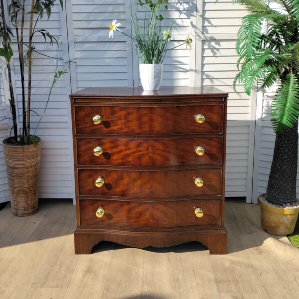 Chest of Drawers - Georgian Style