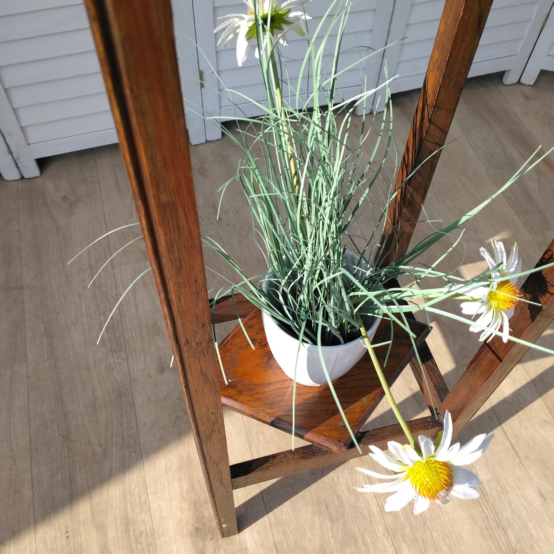 Plant Stand- Vintage - Oak Plant Stand- Vintage - Oak